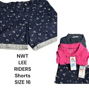 Floral comfy shorts,sz 16 W, blue,elastic stretchy waist,pockets,casual,coastal